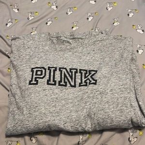 Very comfy grey and black long sleeve tee. Brand is pink. Very nice texture.